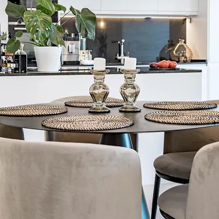 Apartamento Altos De Lunymar 1 Estepona