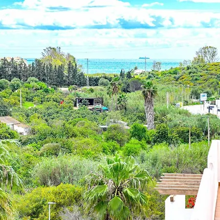 Apartment Altos De Lunymar 1 *